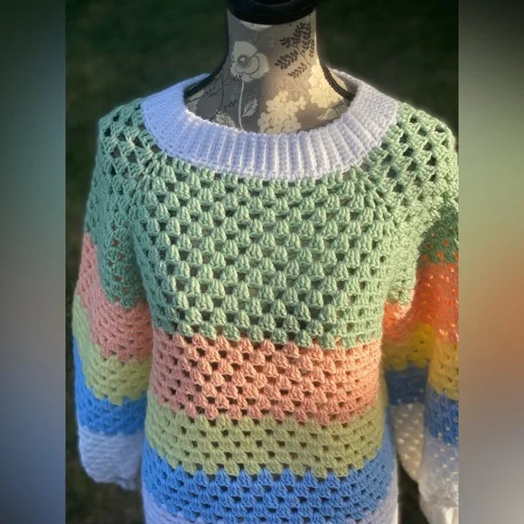 Pastel Oversized Handmade Sweater - Picture 4 of 6